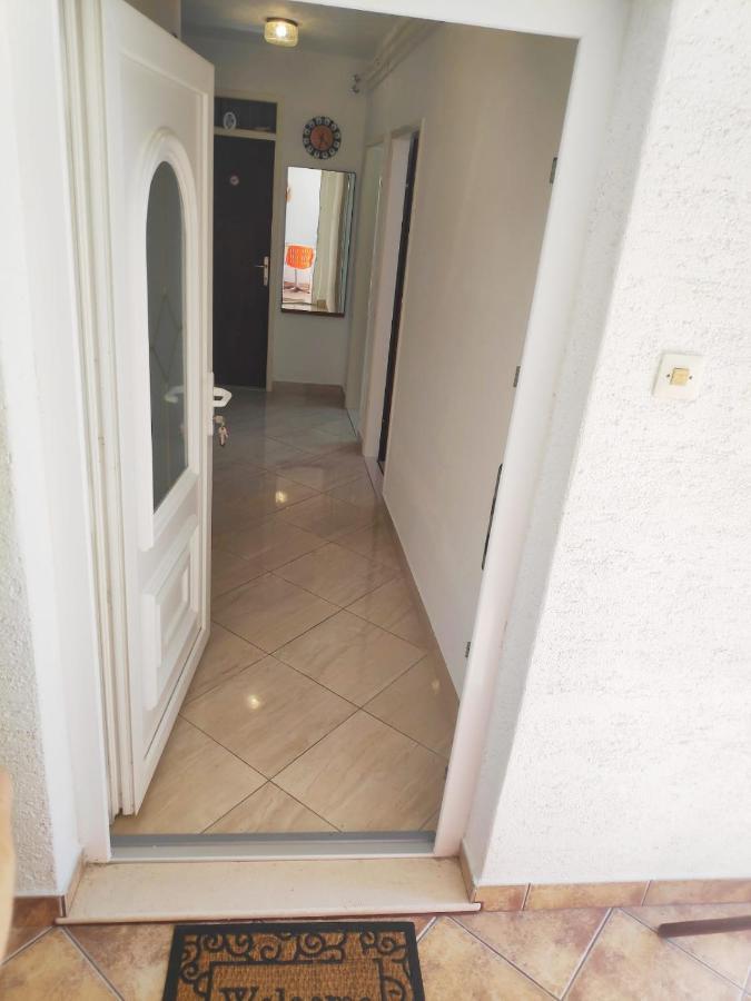 Rivana Apartman *