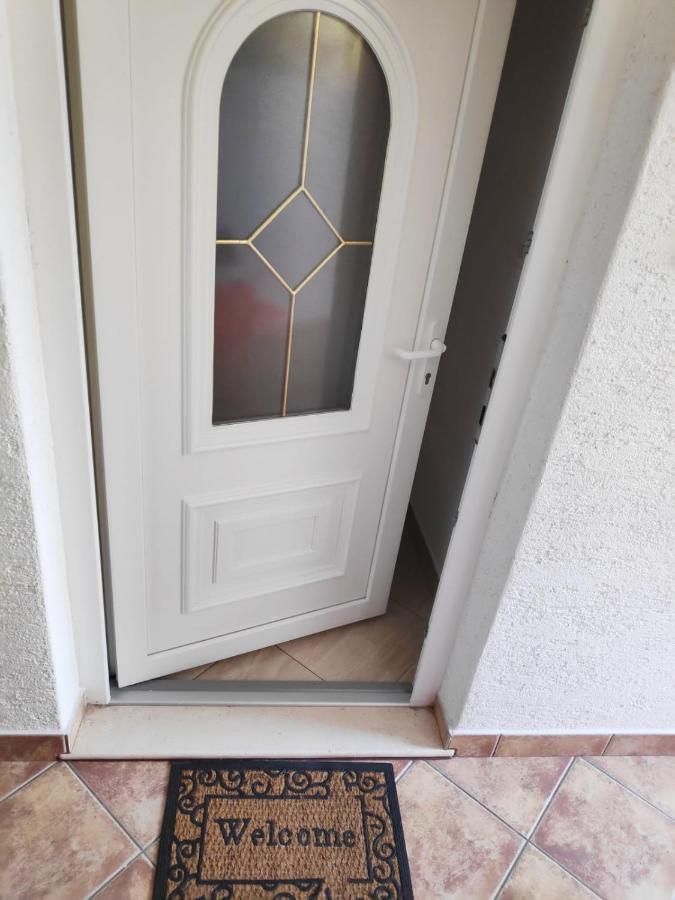Rivana Apartman *